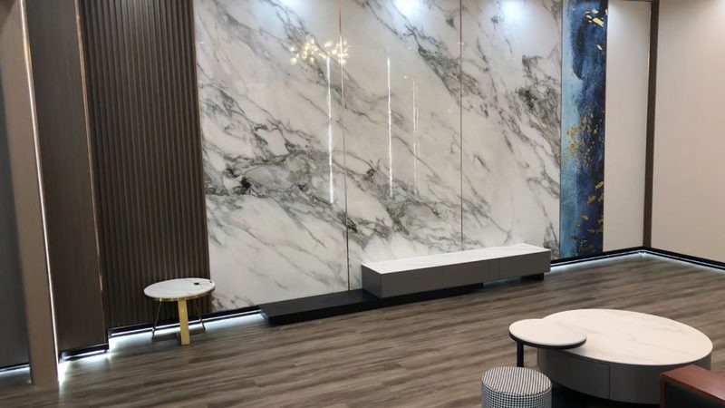 办公室隔断选材，别被颜值带偏